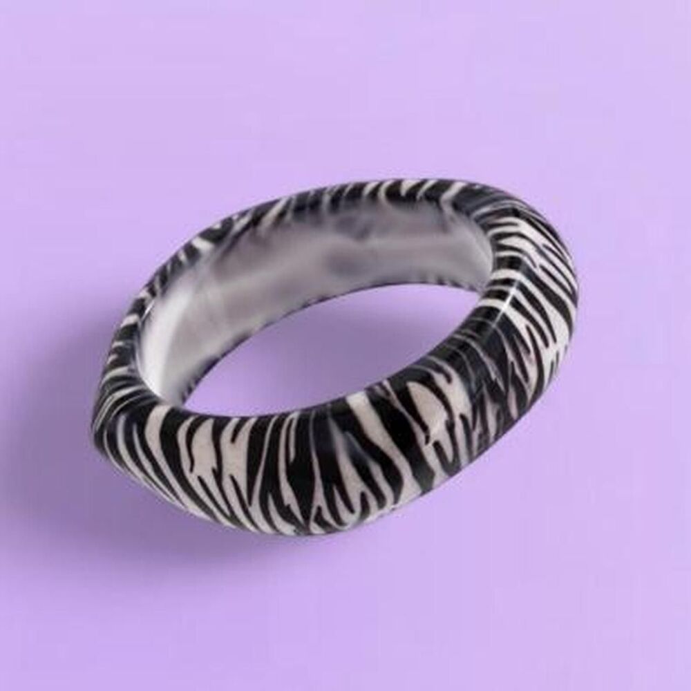 Unbranded Women's White and Black Jewellery